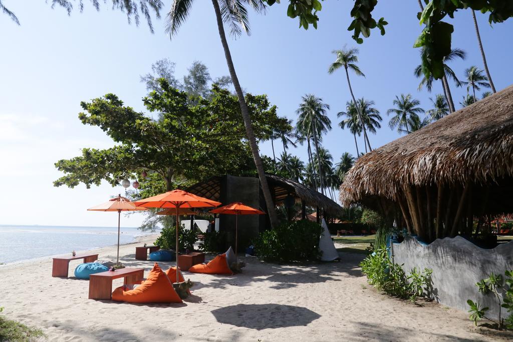 Viva Vacation Resort Lipa Noi Extérieur photo